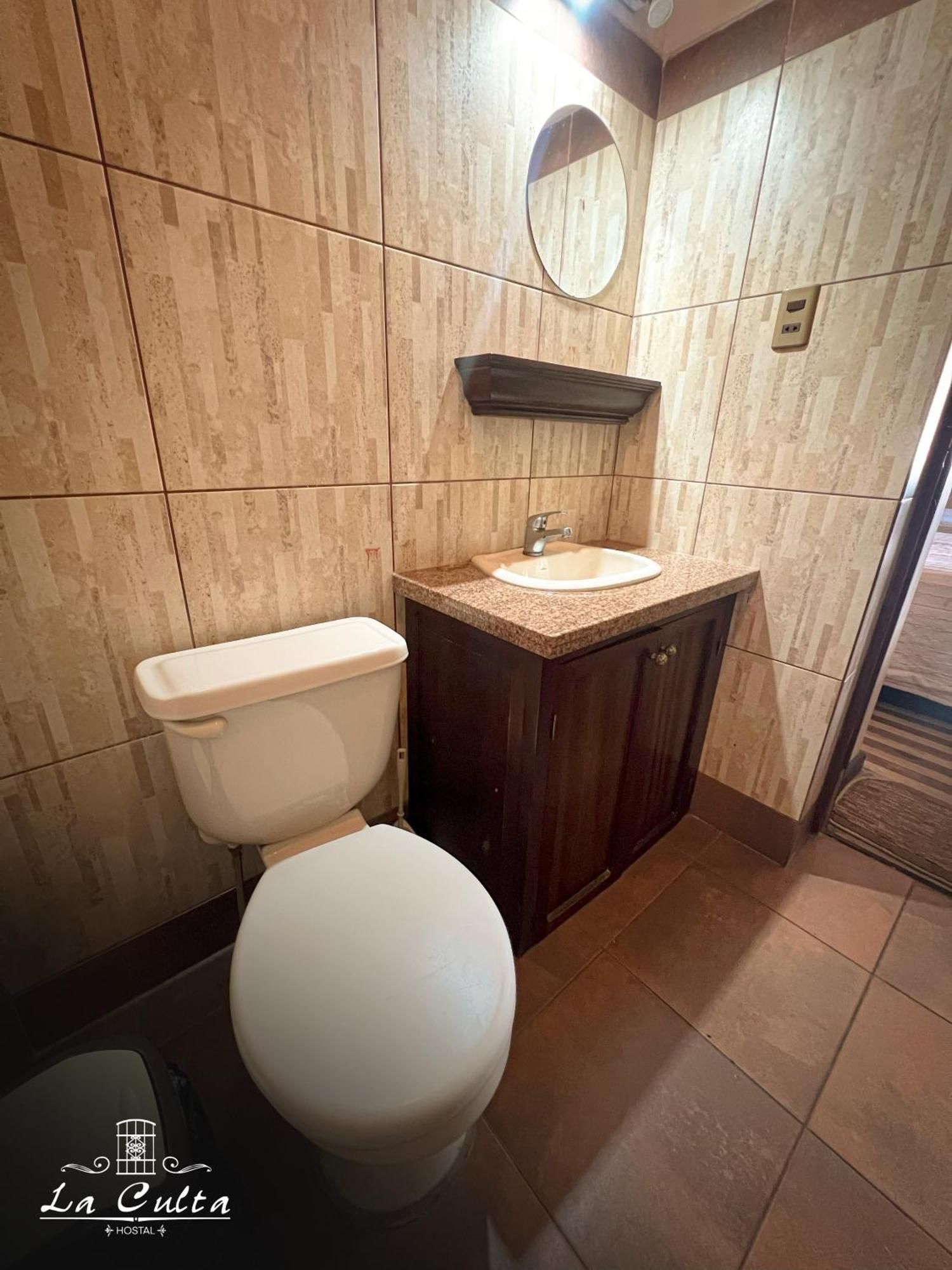 La Culta Centro Cultural Y Hostal Сукре Экстерьер фото
