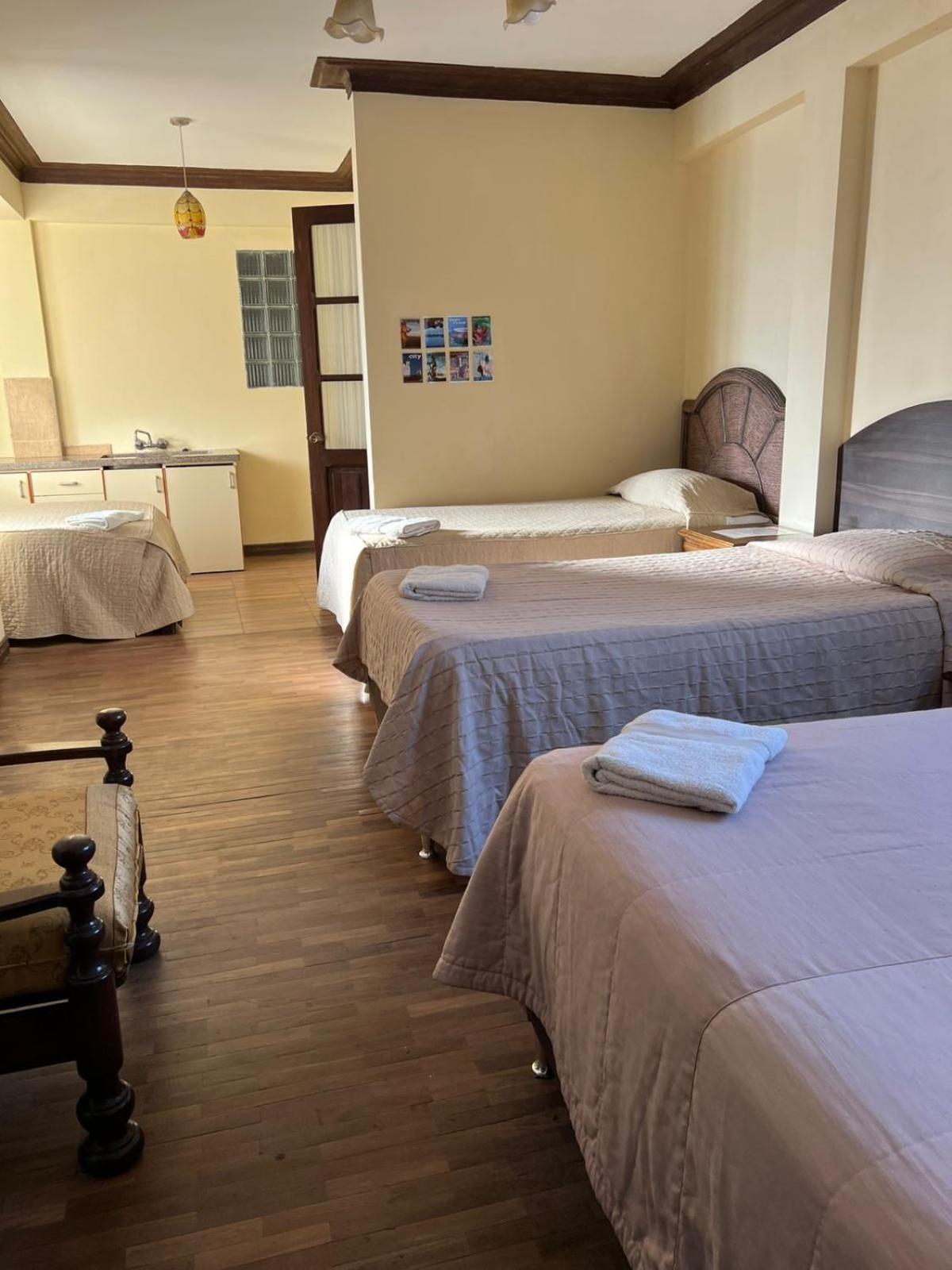 La Culta Centro Cultural Y Hostal Сукре Экстерьер фото