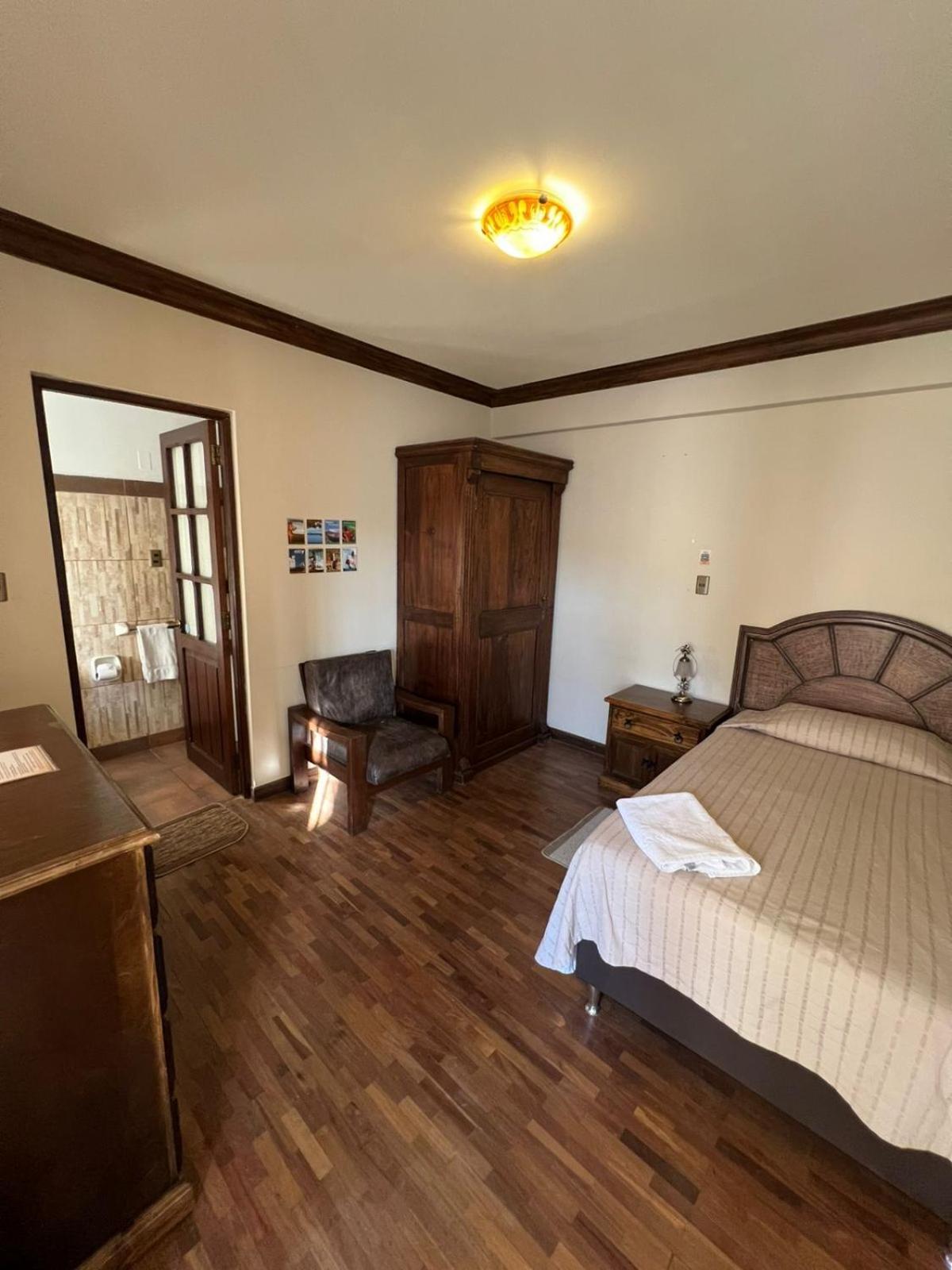 La Culta Centro Cultural Y Hostal Сукре Экстерьер фото