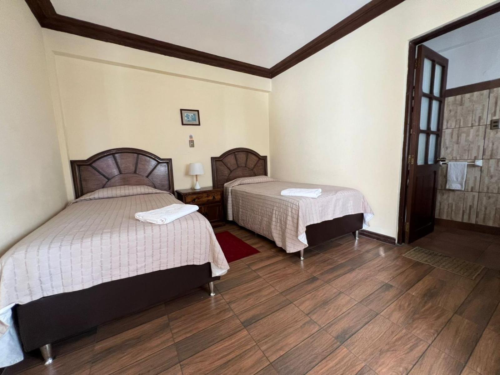 La Culta Centro Cultural Y Hostal Сукре Экстерьер фото